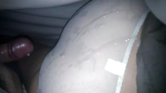 Posh Eliza en spandex noir est très porno dessin animé sexy