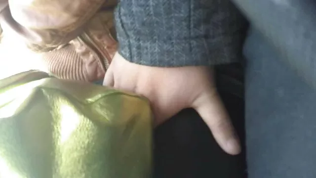 Latina mature, comme une salope lèche son hentai xnnn amie