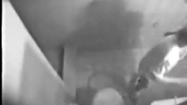 Un homme donne à baiser sa porno dessin animé 3d femme bbw en anal