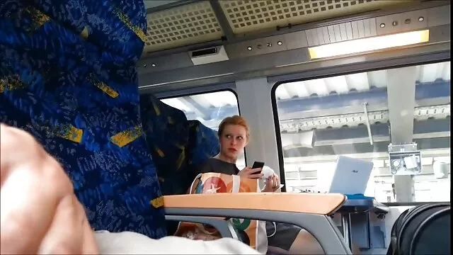L'enseignante a proposé une nouvelle anime porno non censure méthode d'enseignement, elle a commencé à se masturber devant les élèves