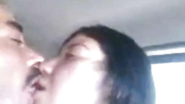 La chienne caresse son clitoris anime hentai xxx 3d avec un gode rose
