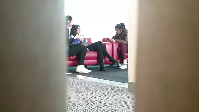 Les filles démontrent des compétences sex anime francais de succion