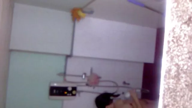 Notre premier trio hentai potno avec Carmen, sa chatte est douce
